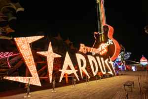 Ajouter le Neon Museum
