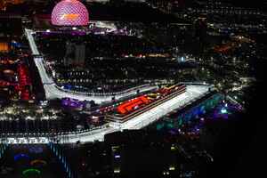 Extended Flight on the Las Vegas Strip with Grand Prix